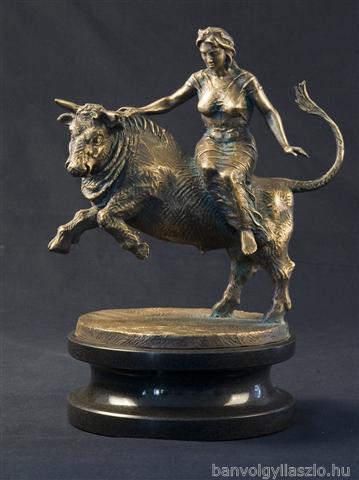 Brončana statueta zodijačkog znaka Bik