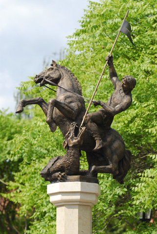 Змајоубица Свети Ђорђе бронзана скулптура Бордањ