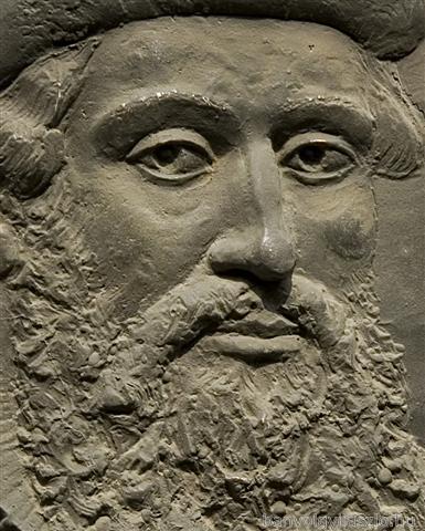 Gutenberg János bronze relief