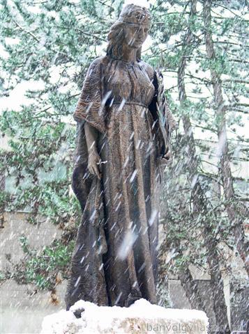 Saint Borbála bronze statue