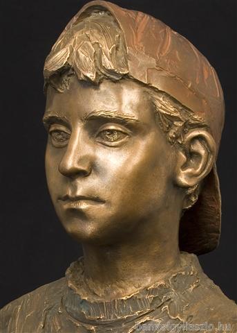 Fiú vörös sapkában bronzportré