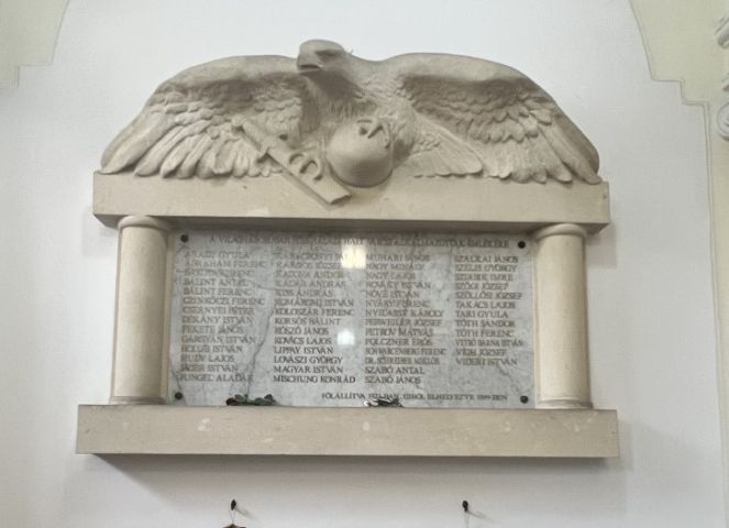 World War I monument restoration limestone Szeged, Town Hall