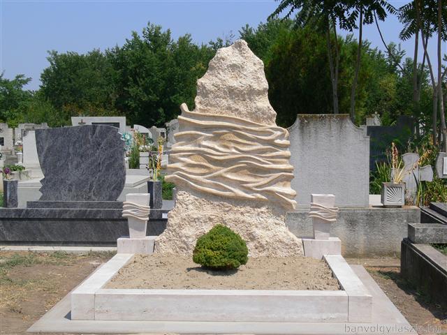 Grabdenkmal, Kalk, Kiskundorozsma